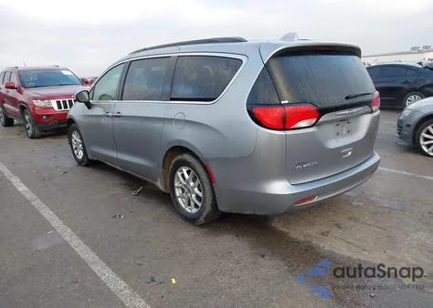 2020 Chrysler Voyager Lxi из США, поврежденный, VIN 2C4RC1DG9LR256918